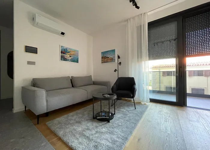 Domus Centrum With Free Parking Apartment Pula