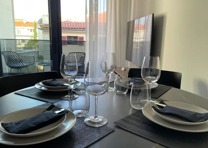 Domus Centrum With Free Parking Apartman